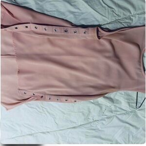 Pink Sleeveless delicate top with metal accents